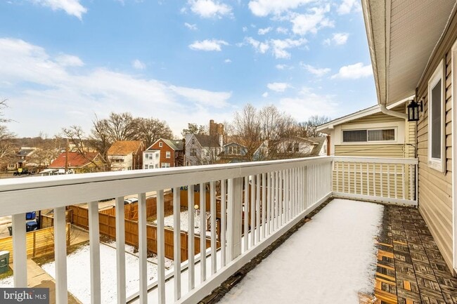 Building Photo - 2228 Kearny St NE