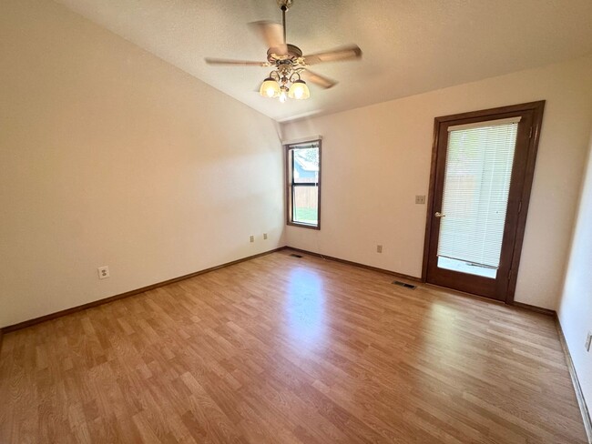 Building Photo - Now leasing in West Boise! This single-lev...