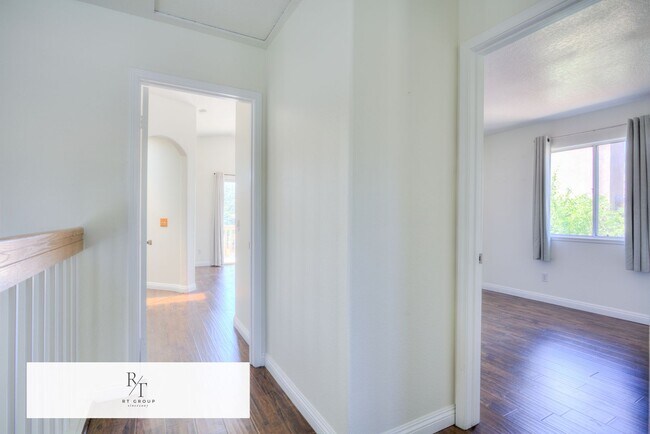 Building Photo - Beautiful 3 Bed / 2.5 Bath Home in the Corona-Norco Unified School District