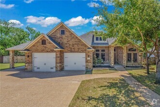 Building Photo - 15701 Timber Creek Ln