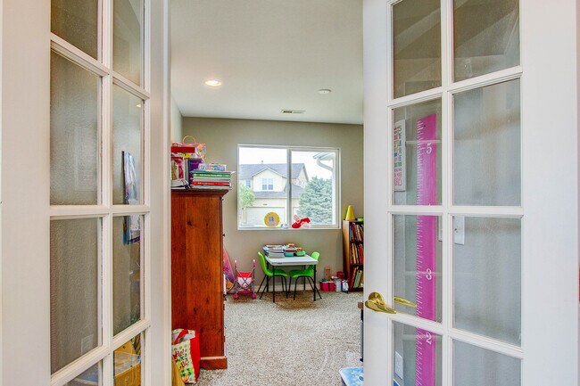 Building Photo - 4038 Pronghorn Meadows Cir