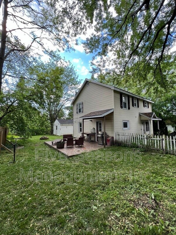 Primary Photo - 285 1/2 Weaver Street