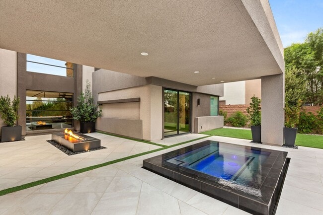 Building Photo - 11142 San Terrazo Pl