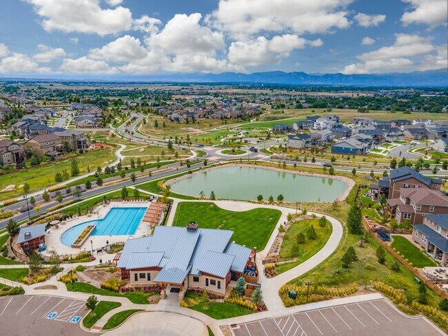 Building Photo - Off-The-Charts Incredible Collier Hill Home