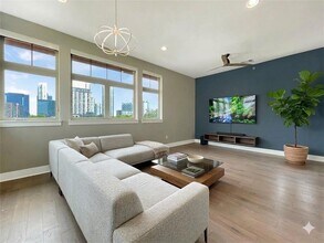 Building Photo - 908 Nueces St