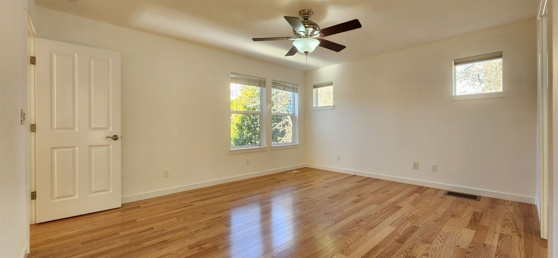 Building Photo - 24202 SE 21st St