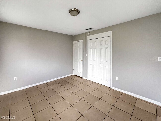 Building Photo - 9861 Orange River Blvd