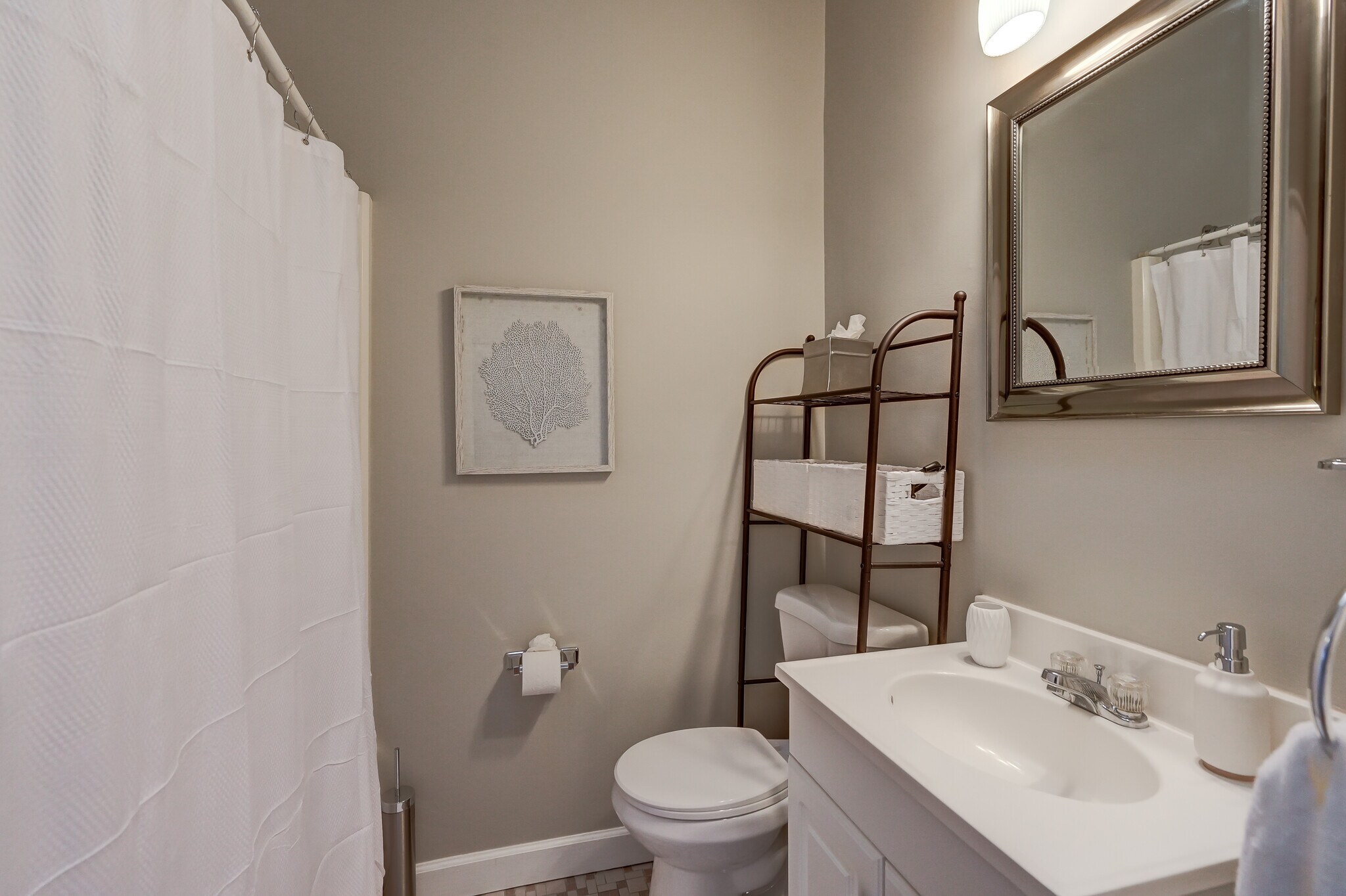 Bathroom - 1913 Hanover Ave