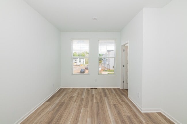 Building Photo - 815 Freston Rd