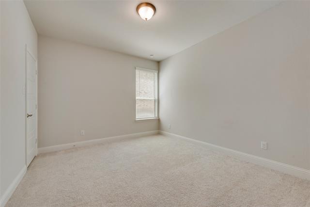 Building Photo - 3200 Glendale Dr