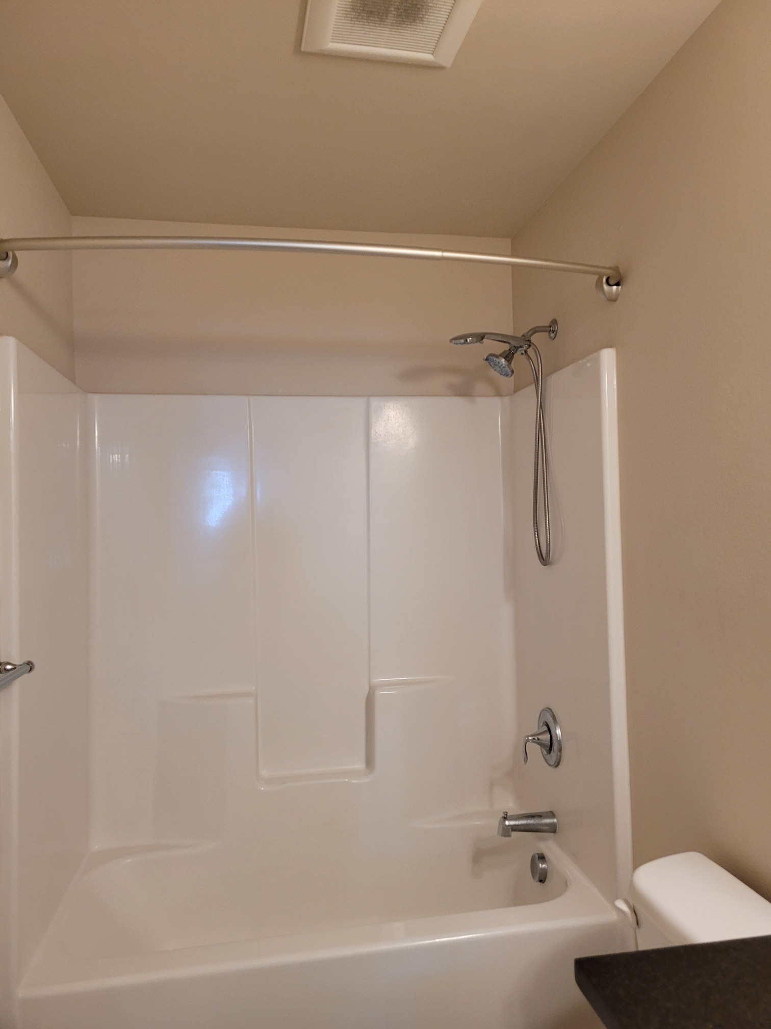 Building Photo - 3170 NE Coho St