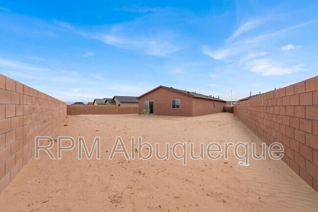 Building Photo - 3884 Hernandez St SW