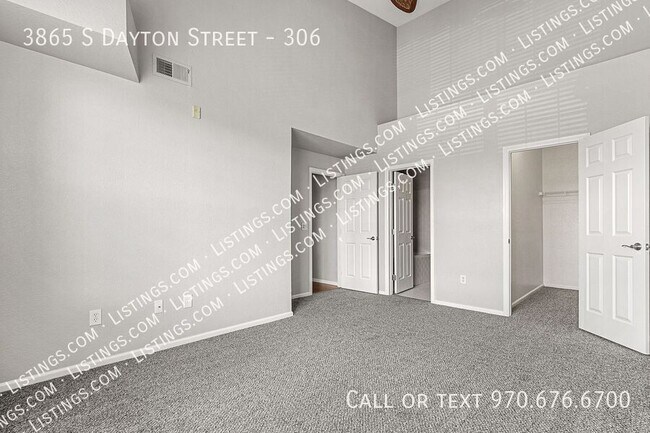 Building Photo - 3865 S Dayton St