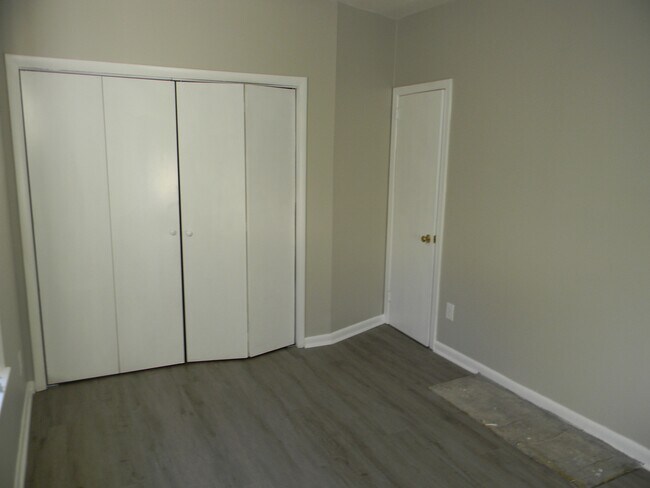 Building Photo - 308 Lexington St