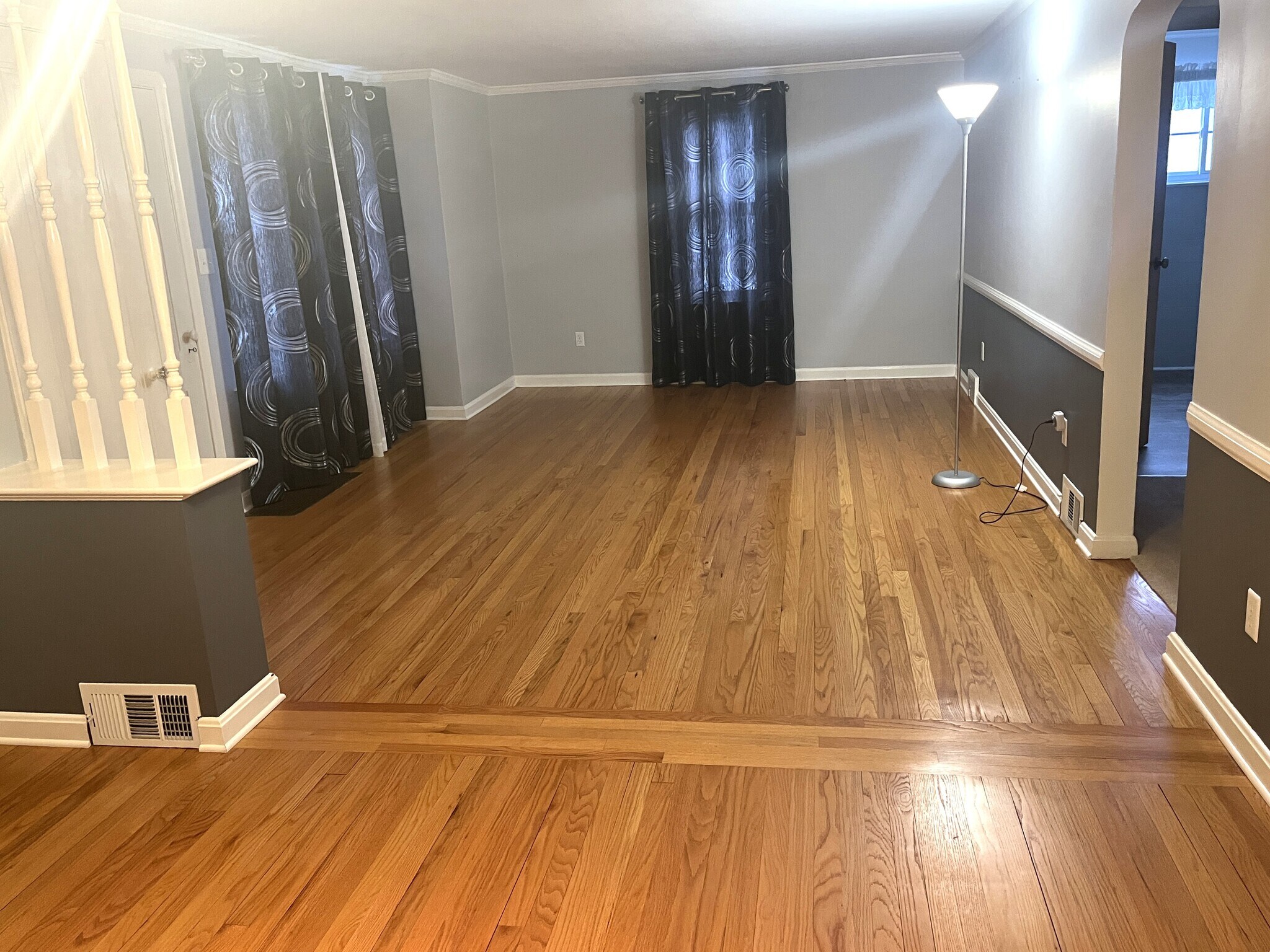 Building Photo - 935 Marshall Dr