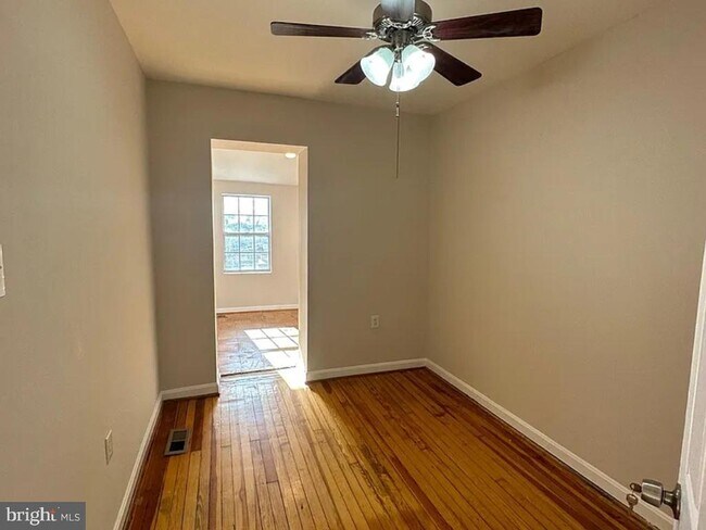 Building Photo - 1308 Randolph St NW