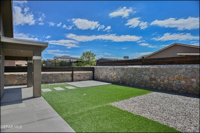 Building Photo - 14176 Charles Pollock Ave