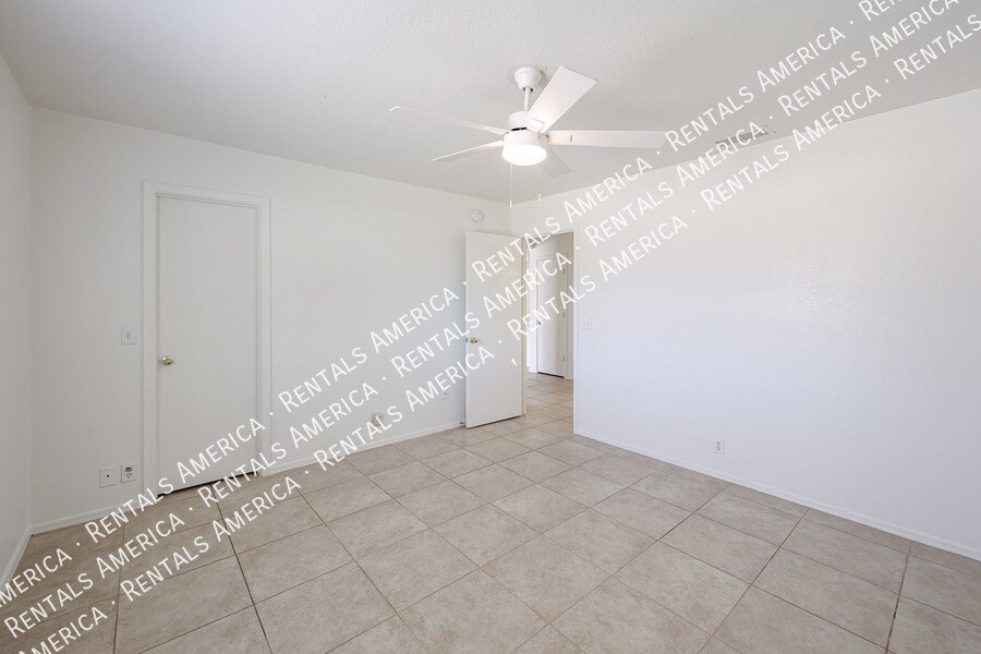 Building Photo - 6524 N 90th Dr