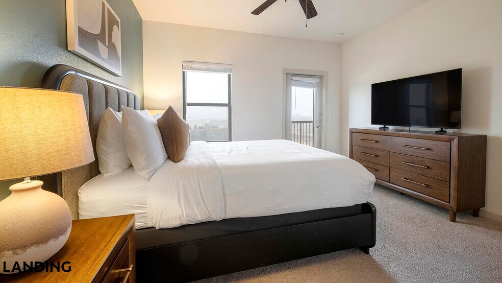 Building Photo - 2825 Main St