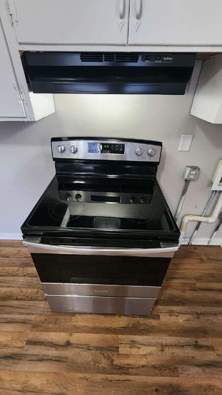 Building Photo - 112 Second St SW