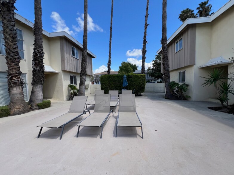 Building Photo - 4475 Murietta Ave