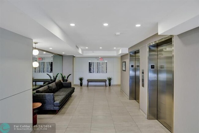 Building Photo - 105 Lake Emerald Dr