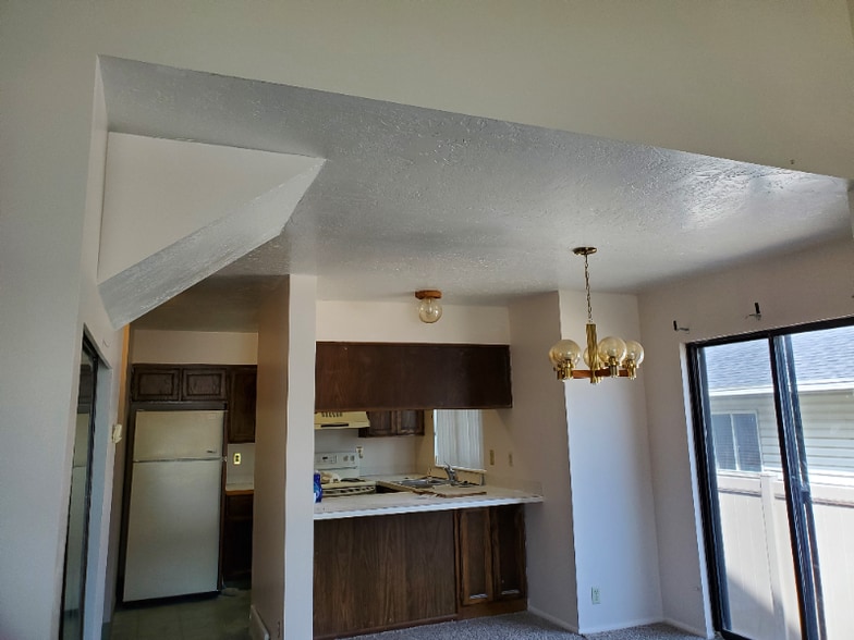 Building Photo - 1177 N 900 E