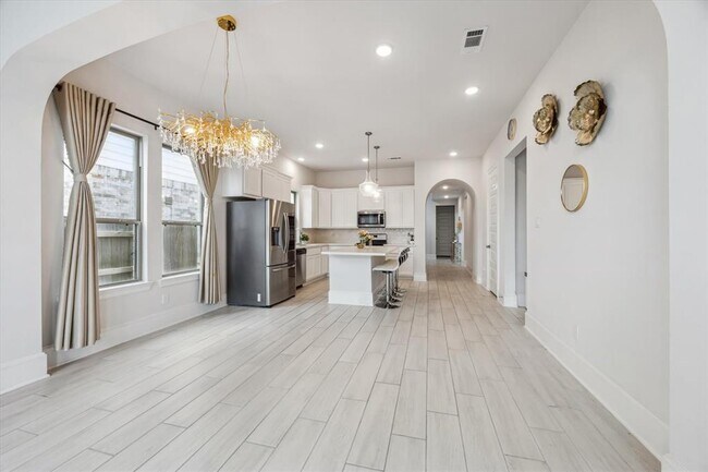 Building Photo - 7014 Anacua Berry Circle
