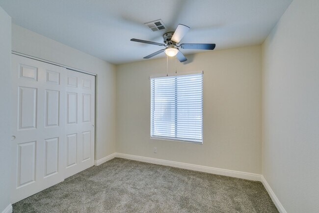 Building Photo - 1738 Toltec Cir