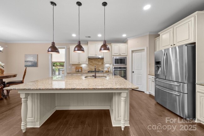 Building Photo - 1190 Arges River Dr