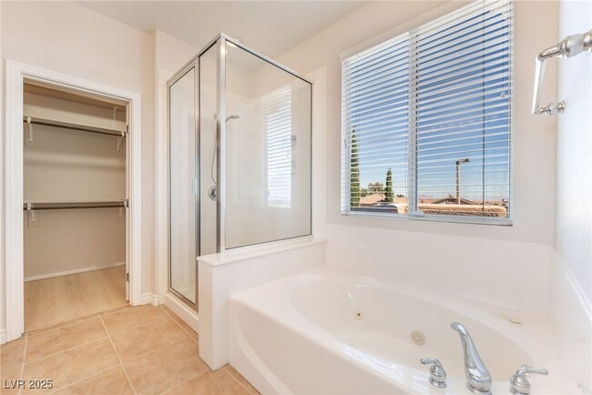 Building Photo - 600 El Loro St