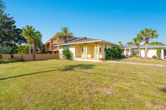 Building Photo - 517 University Blvd