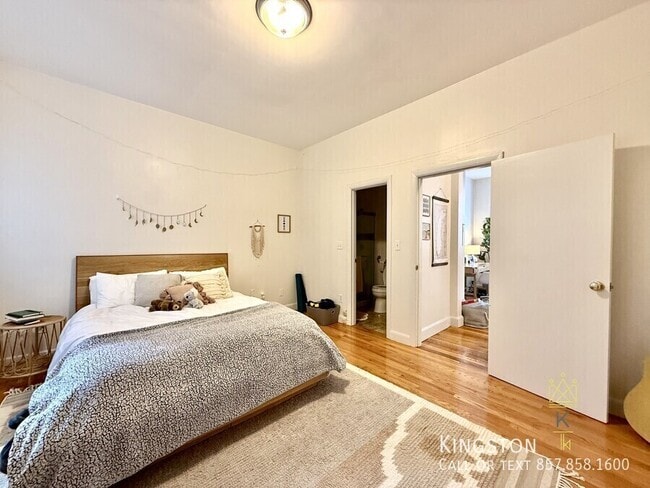 Building Photo - 202 St Paul St