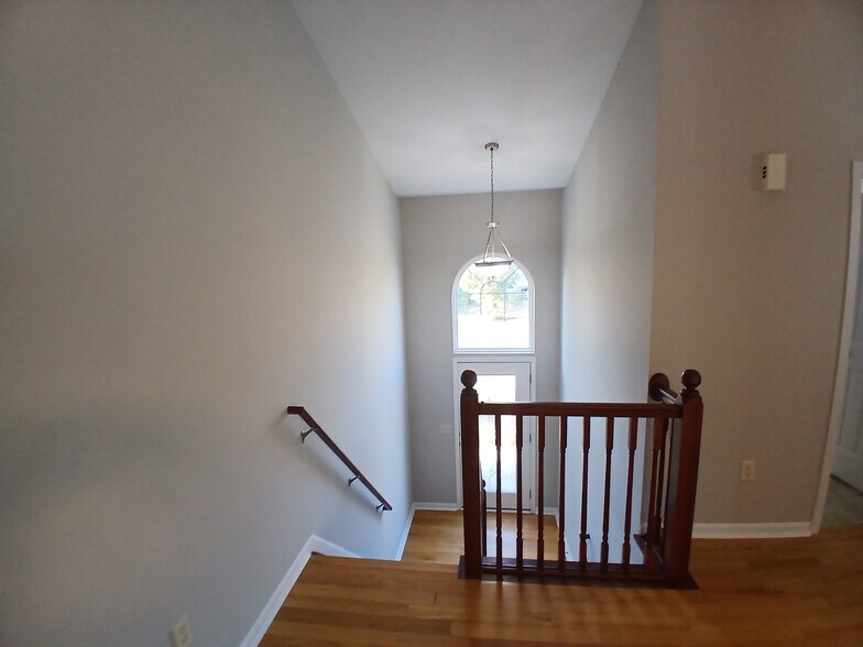 Building Photo - 1445 Urlage Dr