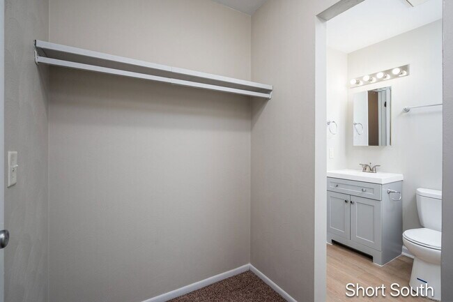 Building Photo - 1605 Bacon Ave