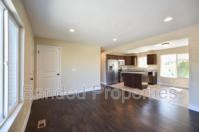 Building Photo - 5513 W Heath Cir