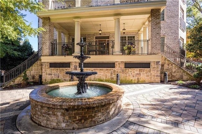 Building Photo - 1055 Piedmont Ave NE