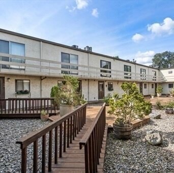 Building Photo - 141 Beaconsfield Rd