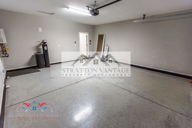 Building Photo - 6629 W Springfield Wy