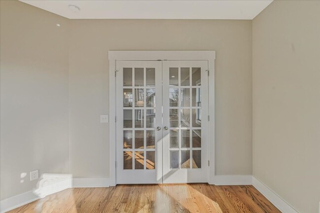 Building Photo - Beautiful House in East Nashville!