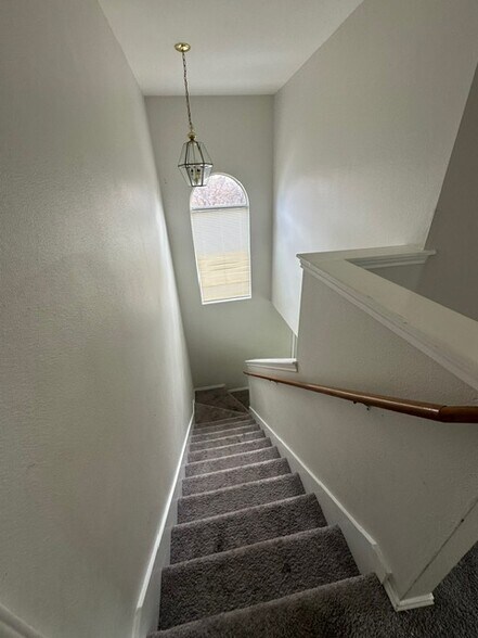 Building Photo - 505 Delmar Ave