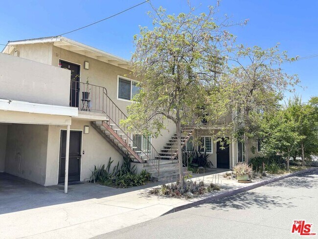 Building Photo - 240 San Marcos St
