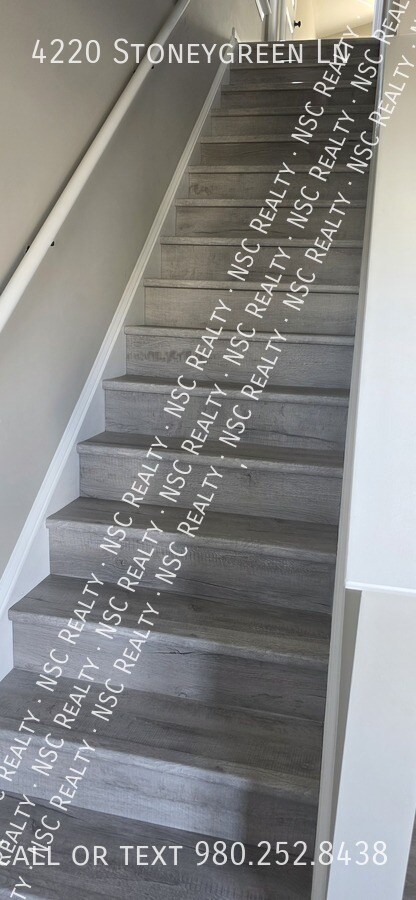 Building Photo - 4220 Stoneygreen Ln