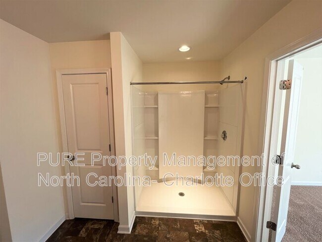 Building Photo - 7627 Galvin St