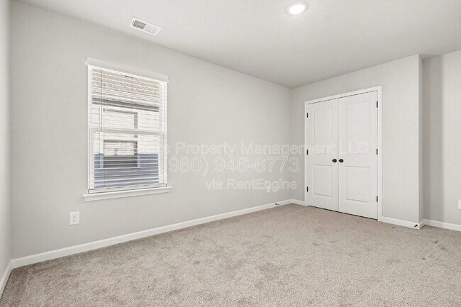 Building Photo - 4037 Stoneygreen Ln