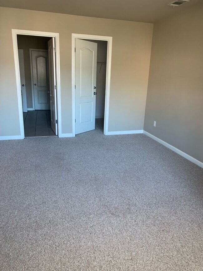Building Photo - 2526 Acton Park Ln