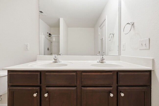 Building Photo - 448 Botanical Ct