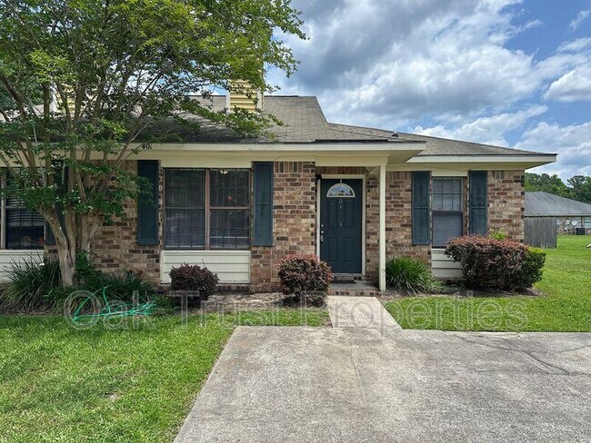 Primary Photo - 401 Converse Ct