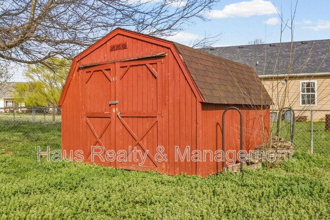 Building Photo - 1361 Jenny Ln