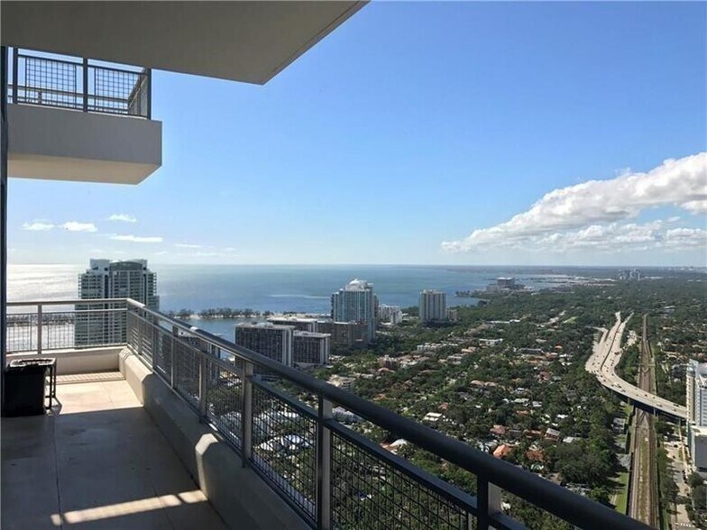 Building Photo - 60 SW 13th St